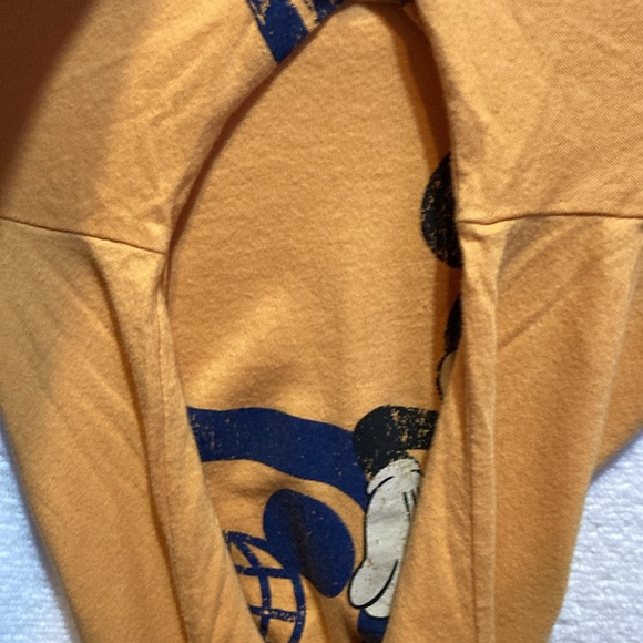 Disney Parks Authentic Original Medium Tee Mickey Mouse walt Disney World 7021 - Picture 7 of 7